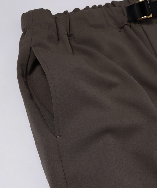 CULLNI(クルニ)の「Relax Dry Stretch Half Pant with Adjustable Belt(その他パンツ・メンズ・アッシュブラウン/チャコール/ブルーグリーン/ブラック・2/1/0)」の14枚目の写真