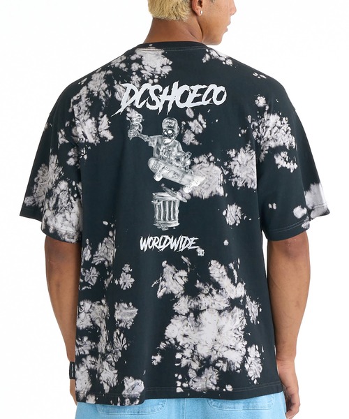 DC(ディーシー)の「DC/ディーシー 半袖 Tシャツ ロゴ バックプリント DST261026(Tシャツ/カットソー・メンズ・ホワイト×ブルー/スミクロ/ブラック×ベージュ・XL/M/L/2XL)」の3枚目の写真
