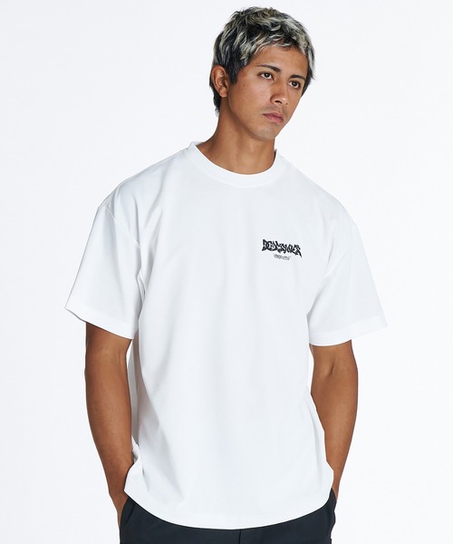 DC（ディーシー）の「DC/ディーシー 半袖 Tシャツ バックプリント ラッシュガード UVカット 吸水速乾 ストレッチ 接触冷感 水陸両用 DST262024（Tシャツ/カットソー・メンズ・ブラック/ホワイト・XL/L/M）」の3枚目の写真