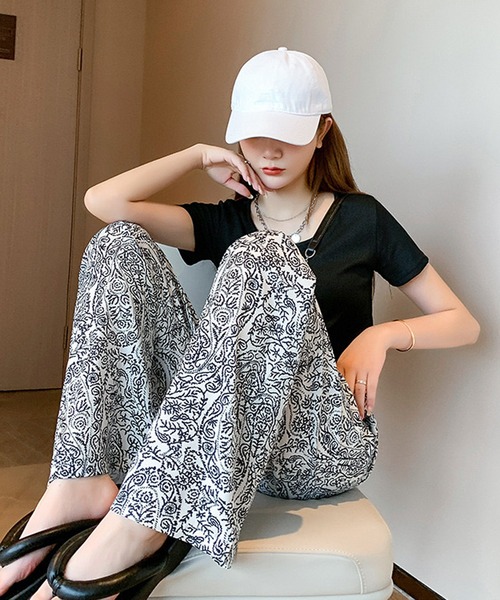 NANEA（ナネア）の「ペイズリー柄イージーパンツ（その他パンツ・レディース・ホワイト/ブラック・LARGE/MEDIUM/SMALL）」の22枚目の写真