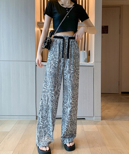 NANEA（ナネア）の「ペイズリー柄イージーパンツ（その他パンツ・レディース・ホワイト/ブラック・LARGE/MEDIUM/SMALL）」の20枚目の写真