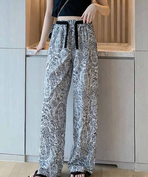 NANEA（ナネア）の「ペイズリー柄イージーパンツ（その他パンツ・レディース・ホワイト/ブラック・LARGE/MEDIUM/SMALL）」の21枚目の写真