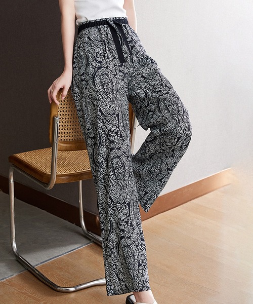 NANEA（ナネア）の「ペイズリー柄イージーパンツ（その他パンツ・レディース・ホワイト/ブラック・LARGE/MEDIUM/SMALL）」の8枚目の写真