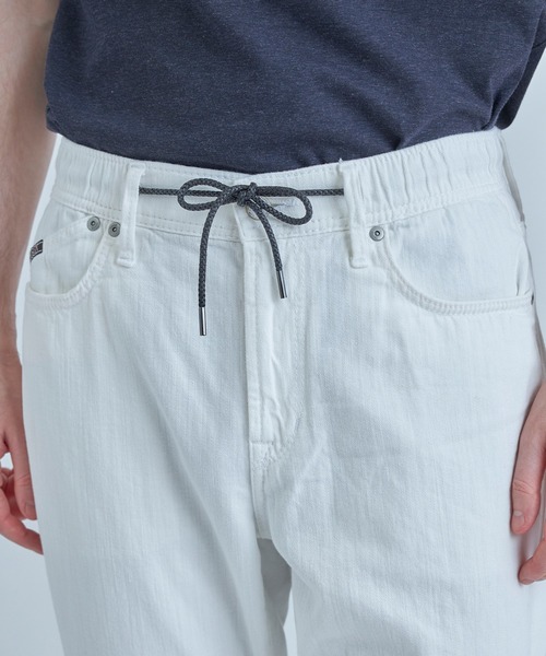 MEN'S BIGI（メンズビギ）の「【YANUK/ヤヌーク】別注 Resort Jeans（デニムパンツ・メンズ・ホワイト/インディゴブルー/ブラック・04/03/02/01）」の6枚目の写真