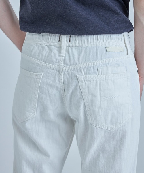 MEN'S BIGI（メンズビギ）の「【YANUK/ヤヌーク】別注 Resort Jeans（デニムパンツ・メンズ・ホワイト/インディゴブルー/ブラック・04/03/02/01）」の8枚目の写真