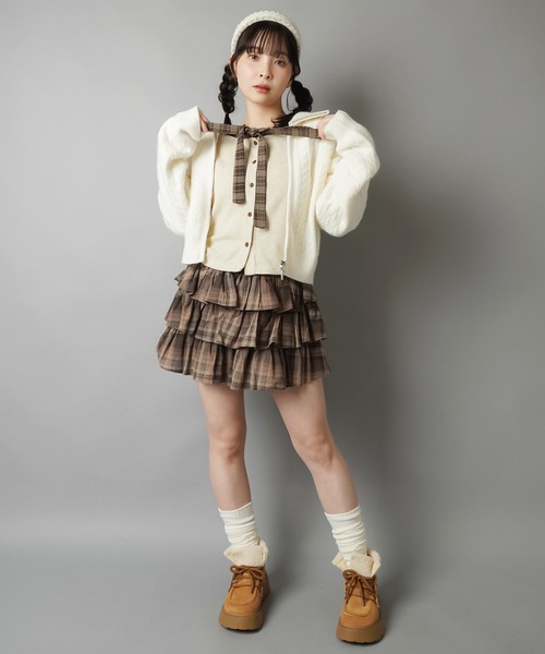 SPINNS(スピンズ)の「チェックリボンが視線を奪う♪レイヤード風ガーリートップス(Tシャツ/カットソー・レディース・チャコール/ブラウン/アイボリー・ONESIZE)」の12枚目の写真