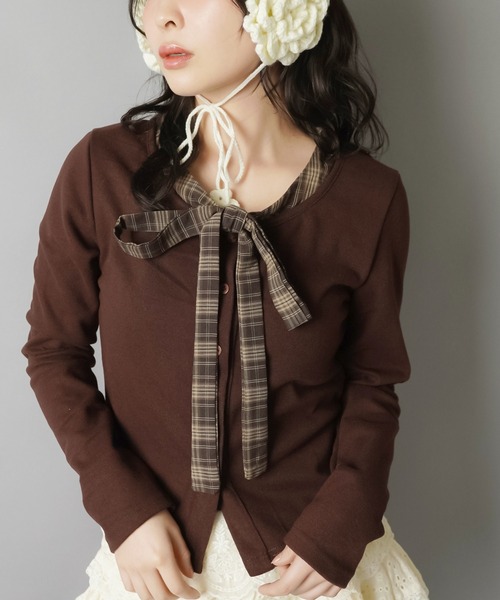 SPINNS(スピンズ)の「チェックリボンが視線を奪う♪レイヤード風ガーリートップス(Tシャツ/カットソー・レディース・チャコール/ブラウン/アイボリー・ONESIZE)」の10枚目の写真