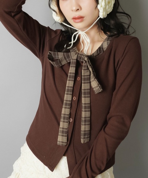 SPINNS(スピンズ)の「チェックリボンが視線を奪う♪レイヤード風ガーリートップス(Tシャツ/カットソー・レディース・チャコール/ブラウン/アイボリー・ONESIZE)」の11枚目の写真