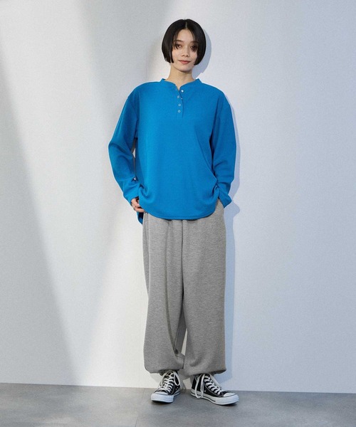 Mac-House(マックハウス)の「milli de l'air ワッフルヘンリーネックプルオーバー(Tシャツ/カットソー・レディース・グレー/ホワイト/ネイビー・M)」の12枚目の写真