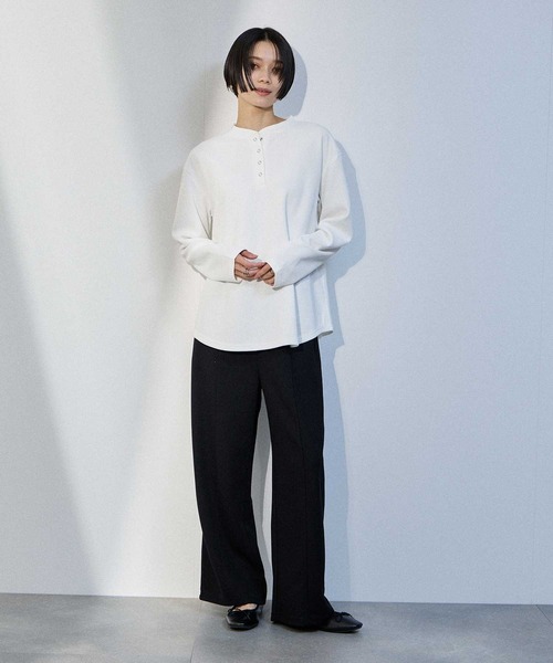 Mac-House(マックハウス)の「milli de l'air ワッフルヘンリーネックプルオーバー(Tシャツ/カットソー・レディース・グレー/ホワイト/ネイビー・M)」の15枚目の写真