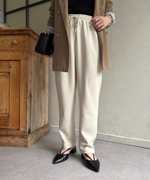 Thevon（ゼボン）の「ラインカットテーパードパンツ（その他パンツ・レディース・ブラウン/チャコールグレー/アイボリー/ブラック・FREE）」の5枚目の写真