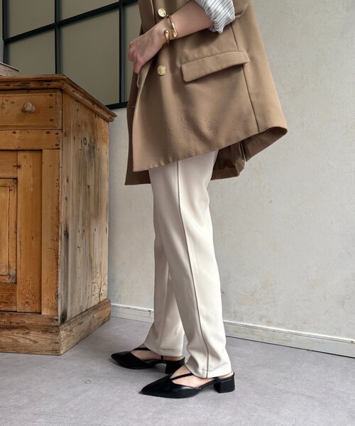 Thevon（ゼボン）の「ラインカットテーパードパンツ（その他パンツ・レディース・ブラウン/チャコールグレー/アイボリー/ブラック・FREE）」の6枚目の写真