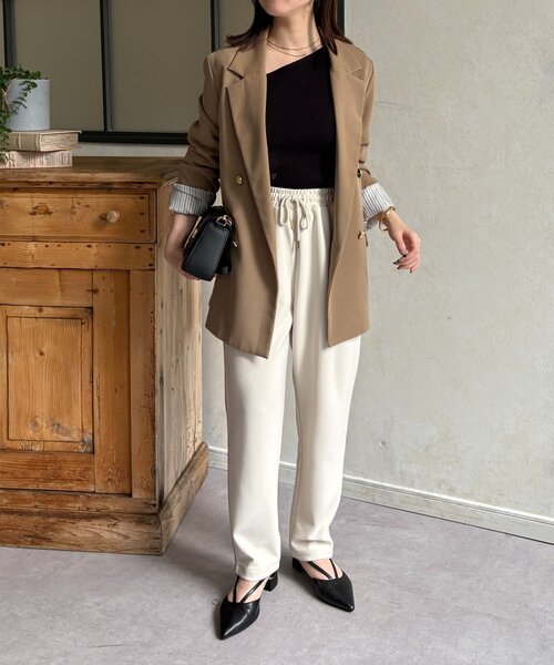 Thevon（ゼボン）の「ラインカットテーパードパンツ（その他パンツ・レディース・ブラウン/チャコールグレー/アイボリー/ブラック・FREE）」の9枚目の写真