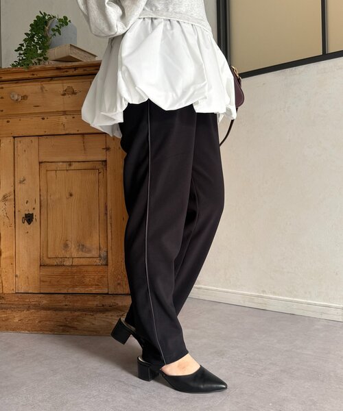 Thevon（ゼボン）の「ラインカットテーパードパンツ（その他パンツ・レディース・ブラウン/チャコールグレー/アイボリー/ブラック・FREE）」の16枚目の写真