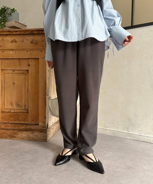 Thevon（ゼボン）の「ラインカットテーパードパンツ（その他パンツ・レディース・ブラウン/チャコールグレー/アイボリー/ブラック・FREE）」の21枚目の写真