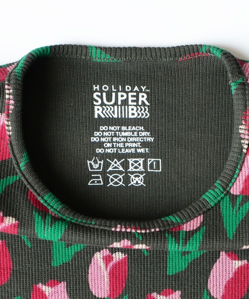 HOLIDAY（ホリデイ）の「SUPER RIB PADDED SHOULDER CREW-NECK L/S TOPS (TULIP) スーパーリブパディッドショルダークルーネックロングスリーブトップス (チューリップ)（Tシャツ/カットソー・レディース・チャコールグレー・ONE SIZE）」の4枚目の写真