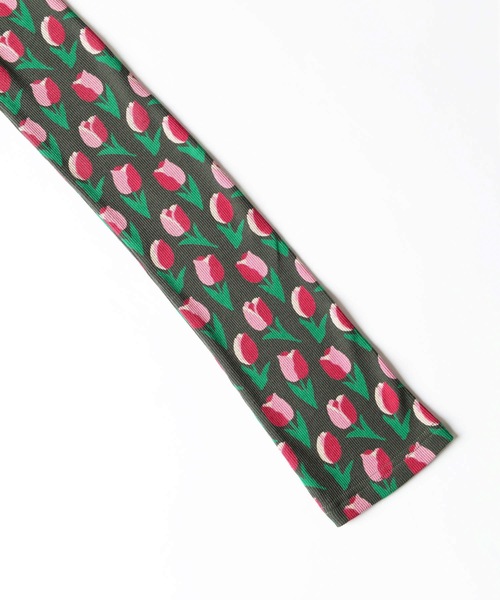 HOLIDAY（ホリデイ）の「SUPER RIB PADDED SHOULDER CREW-NECK L/S TOPS (TULIP) スーパーリブパディッドショルダークルーネックロングスリーブトップス (チューリップ)（Tシャツ/カットソー・レディース・チャコールグレー・ONE SIZE）」の6枚目の写真