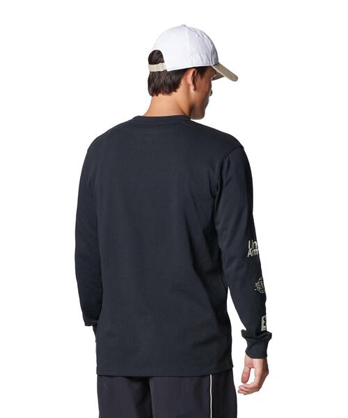 UNDER ARMOUR(アンダーアーマー)の「UAヘビーウエイト グラフィック ロングスリーブ Tシャツ(ライフスタイル/メンズ)(Tシャツ/カットソー・メンズ・ブラック・L/XL/3XL/M/S/2XL)」の2枚目の写真