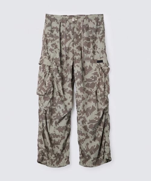 WILD THINGS(ワイルドシングス)の「ダブルダイナイロンカーゴパンツ│DOUBLE DYED NYLON CARGO PANTS(その他パンツ・メンズ・ホワイト系その他/グレー系カモフラージュ/オリーブ/ブラック・XL/M/L/S)」の4枚目の写真