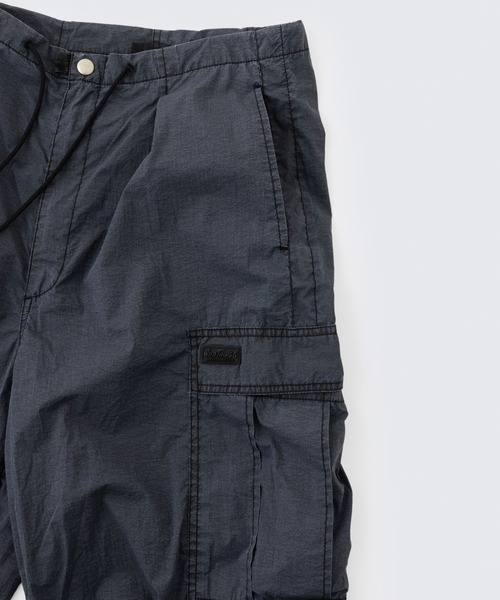 WILD THINGS(ワイルドシングス)の「ダブルダイナイロンカーゴパンツ│DOUBLE DYED NYLON CARGO PANTS(その他パンツ・メンズ・ホワイト系その他/グレー系カモフラージュ/オリーブ/ブラック・XL/M/L/S)」の11枚目の写真