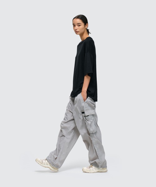WILD THINGS(ワイルドシングス)の「ダブルダイナイロンカーゴパンツ│DOUBLE DYED NYLON CARGO PANTS(その他パンツ・メンズ・ホワイト系その他/グレー系カモフラージュ/オリーブ/ブラック・XL/M/L/S)」の5枚目の写真