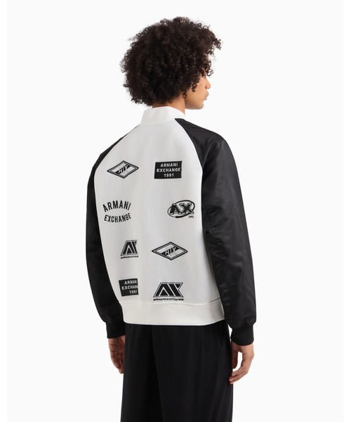 ARMANI EXCHANGE（アルマーニエクスチェンジ）の「【A|X アルマーニ エクスチェンジ】ロゴパッチ メッシュ×ナイロンボンバージャケット（ブルゾン・メンズ・ホワイト・X-SMALL/LARGE/XX-LARGE/MEDIUM）」の2枚目の写真