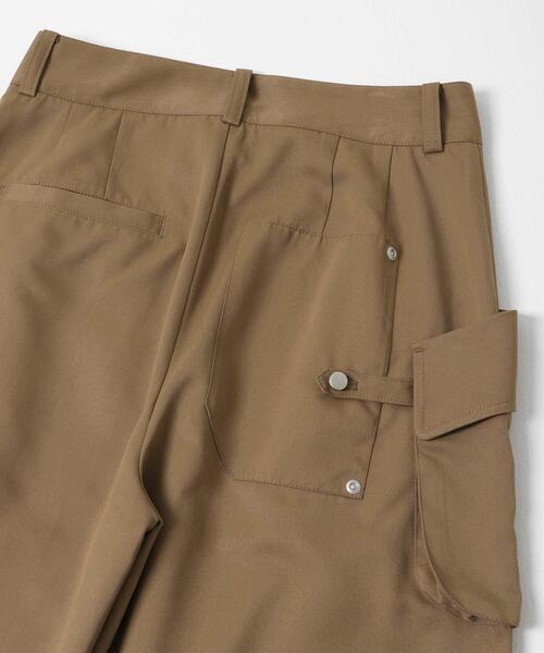 SENSE OF PLACE by URBAN RESEARCH（センスオブプレイスバイアーバンリサーチ）の「ロールアップポケットワイドパンツ（その他パンツ・レディース・ブラック/ベージュ・MEDIUM/SMALL）」の16枚目の写真