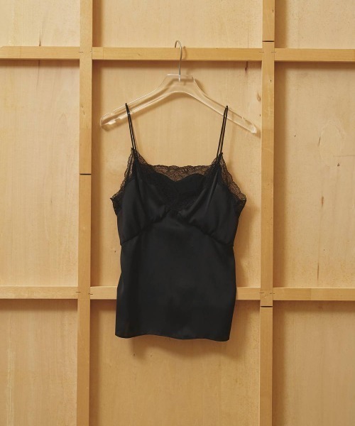 TODAYFUL(トゥデイフル)の「TODAYFUL Satin Lace Camisole サテンレースキャミソール/12610431(キャミソール・レディース・ブラック/ミント/アイボリー・ONE SIZE)」の2枚目の写真