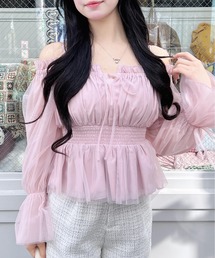 チュールトップス」に該当するピンク/桃色系のレディースファッション