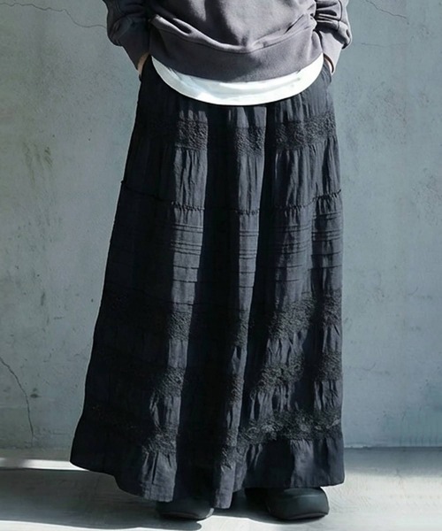 antiqua(アンティカ)の「インド綿 レース ロングスカート(スカート・レディース・ブラック/ホワイト・ONESIZE)」の2枚目の写真