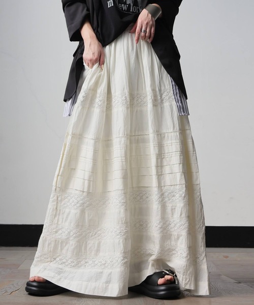 antiqua(アンティカ)の「インド綿 レース ロングスカート(スカート・レディース・ブラック/ホワイト・ONESIZE)」の3枚目の写真