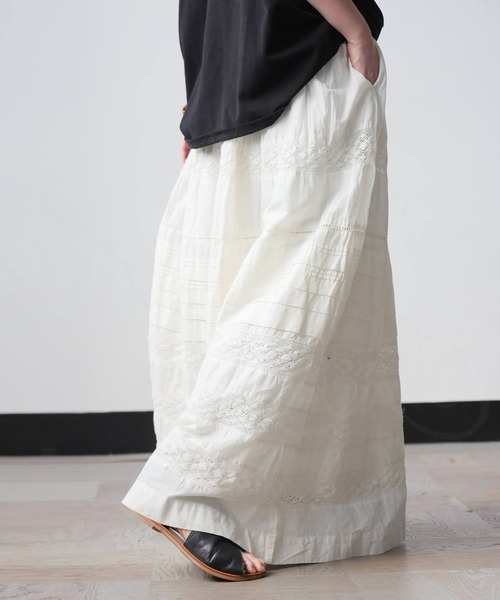 antiqua(アンティカ)の「インド綿 レース ロングスカート(スカート・レディース・ブラック/ホワイト・ONESIZE)」の7枚目の写真