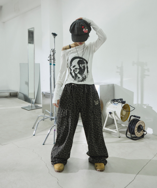SLEEKGLOW（スリック グロウ）の「ポートレートボートネックTシャツ[ホワイト]（Tシャツ/カットソー・レディース・その他・FREE）」の5枚目の写真