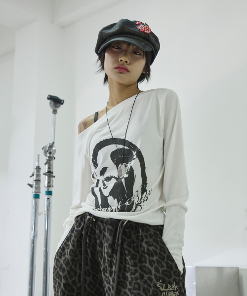 SLEEKGLOW（スリック グロウ）の「ポートレートボートネックTシャツ[ホワイト]（Tシャツ/カットソー・レディース・その他・FREE）」の6枚目の写真