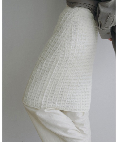 anuke（アンヌーク）の「Pattern Knit Skirt（スカート・レディース・アイボリー/グレー・FREE）」の5枚目の写真