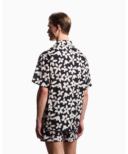 EMPORIO ARMANI(エンポリオアルマーニ)の「【エンポリオ アルマーニ】ビーチウェア シャツ フラワーイーグル パターン(シャツ/ブラウス・メンズ・ネイビー系/オリーブ系・MEDIUM/LARGE/X-LARGE/SMALL)」の3枚目の写真
