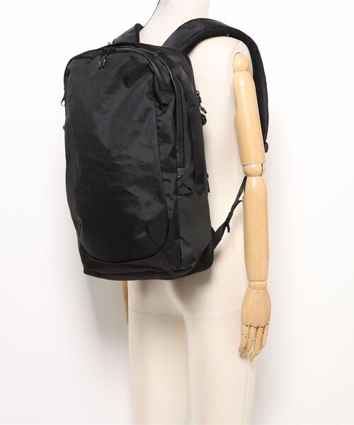 ace.(エース)の「【ace. GENE/エースジーン】 ラグレンティスX バックパック 23L(27L)(バックパック/リュック・メンズ・ブラック・FREE)」の2枚目の写真
