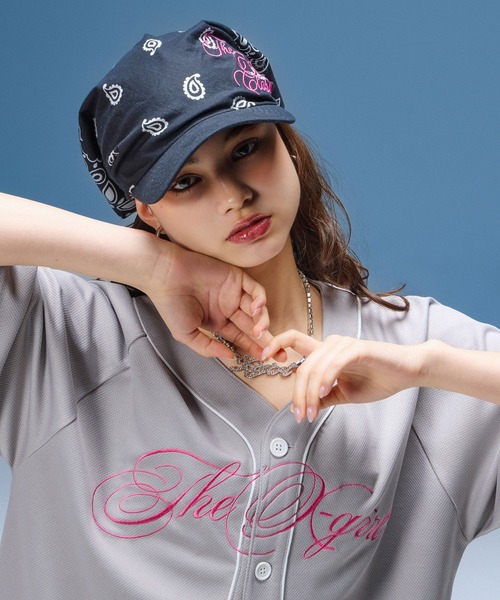 X-girl(エックスガール)の「RHINESTONE CURSIVE LOGO NECKLACE(ネックレス・レディース・シルバー・ONE SIZE)」の6枚目の写真