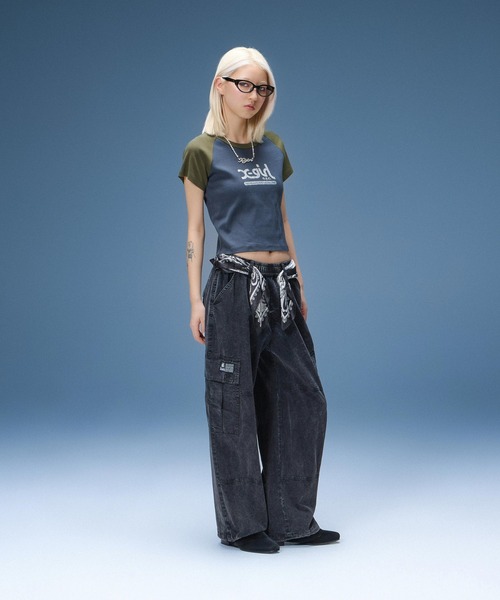 X-girl(エックスガール)の「RHINESTONE CURSIVE LOGO NECKLACE(ネックレス・レディース・シルバー・ONE SIZE)」の20枚目の写真