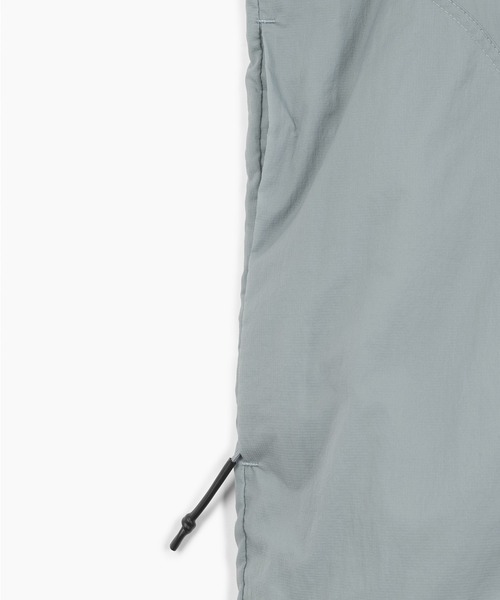 LAD MUSICIAN(ラッドミュージシャン)の「NYLON MINI RIPSTOP HOODED BLOUSON(ナイロンジャケット・メンズ・ブラック・42/46/44)」の12枚目の写真