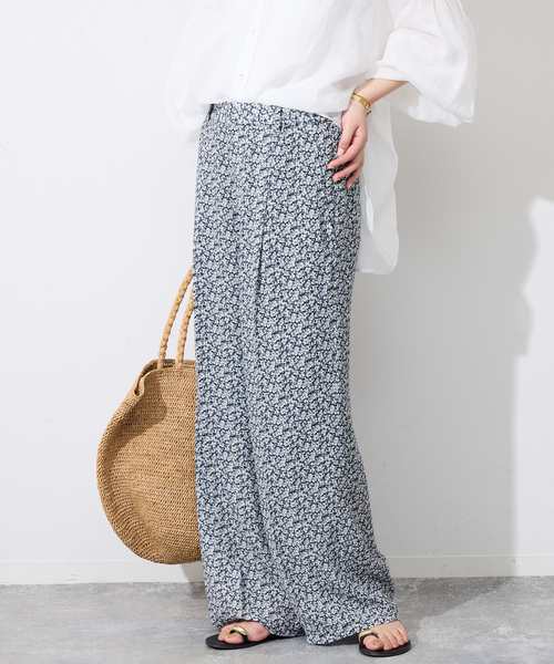 SLOBE IENA(スローブイエナ)の「《36サイズのみWEB限定》Blue Flowerパンツ(その他パンツ・レディース・ブルー系その他・38/40/36)」の19枚目の写真