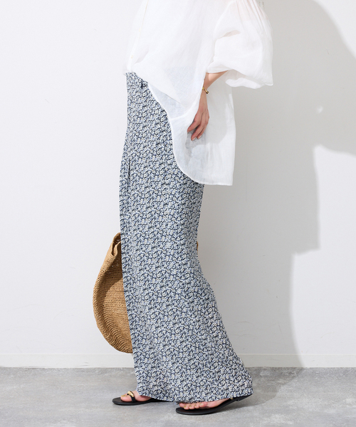 SLOBE IENA(スローブイエナ)の「《36サイズのみWEB限定》Blue Flowerパンツ(その他パンツ・レディース・ブルー系その他・38/40/36)」の20枚目の写真