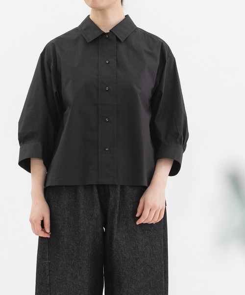 nop de nod(ノップドゥノッド)の「太前立て6分袖シャツ(シャツ/ブラウス・レディース・ブラック/ブルー/オフホワイト・3)」の1枚目の写真