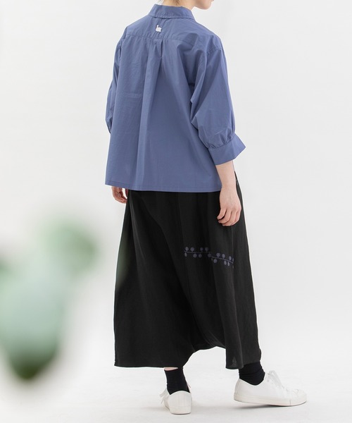 nop de nod(ノップドゥノッド)の「太前立て6分袖シャツ(シャツ/ブラウス・レディース・ブラック/ブルー/オフホワイト・3)」の13枚目の写真