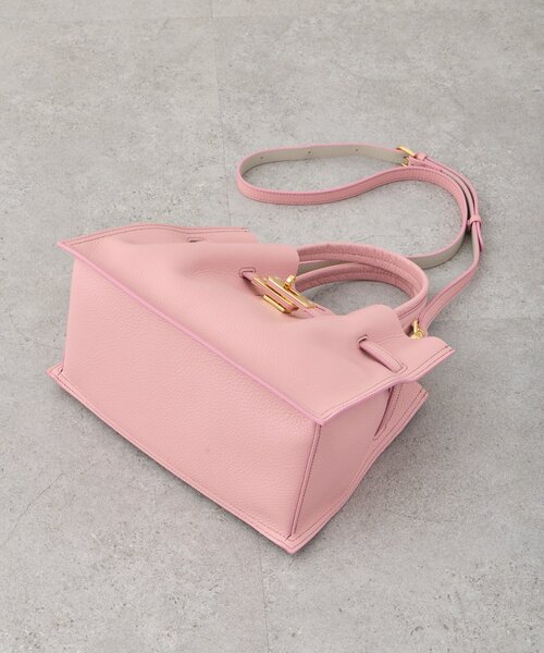 La boutique BonBon（ラブティックボンボン）の「【ヴィオラドーロ】イタリアンWフェイス型押しレザートート（トートバッグ・レディース・ピンク/ライトグレー/サックスブルー/グレー系その他・FREE）」の8枚目の写真