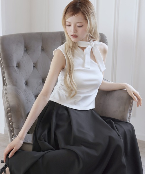 MSGirl(エムエスジーガール)の「ワンショルダーカップ付きリボントップス(Tシャツ/カットソー・レディース・ホワイト/ブラック・S/M/L)」の8枚目の写真