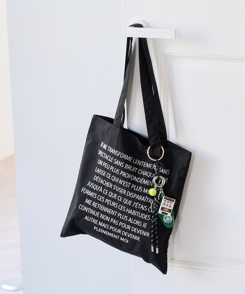 U by SPICK&SPAN(ユーバイスピックアンドスパン)の「UBY トートバッグ(トートバッグ・レディース・アイボリー/ブラック/イエロー/パープル/レッド/ブラウン/ホワイト・FREE)」の4枚目の写真