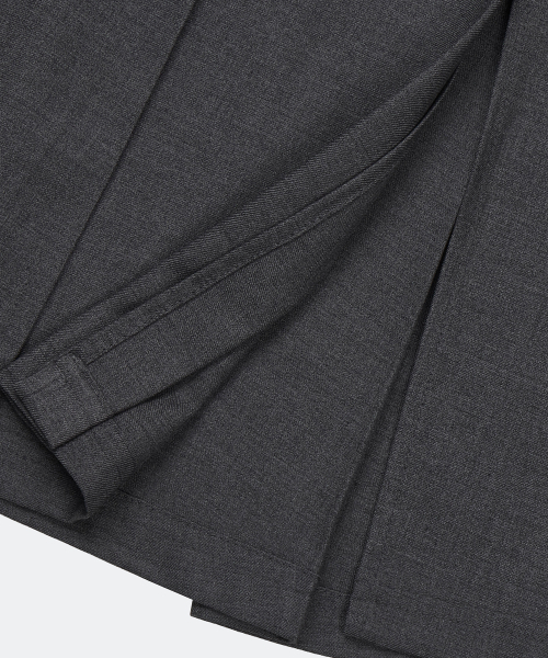 YUJI(ユジ)の「MIDI PLEATED SKIRT GREY(スカート・レディース・グレー・SMALL/MEDIUM/X-SMALL)」の6枚目の写真