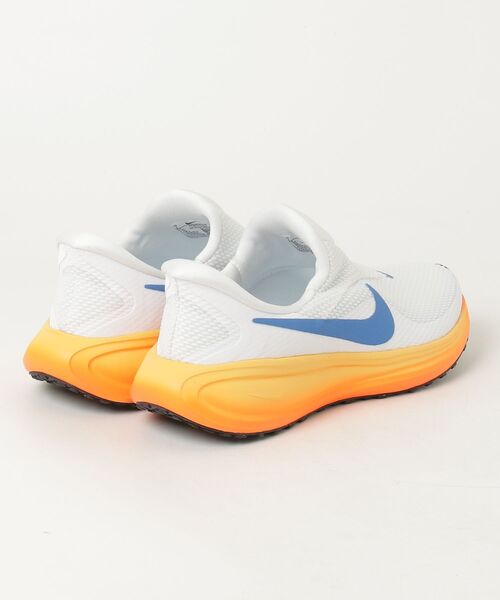 NIKE(ナイキ)の「ナイキ NIKE ナイキ レボリューション 8 イージーオン(スニーカー・メンズ・ホワイト・25.0cm/25.5cm/26.0cm/26.5cm/27.0cm/27.5cm/28.0cm)」の2枚目の写真