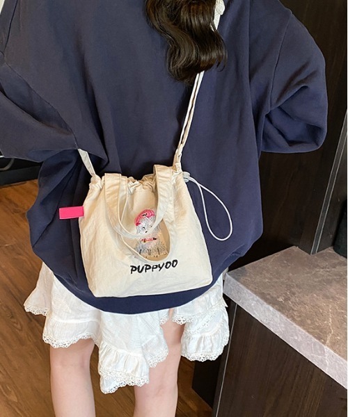 FREE STYLISTS（フリー スタイリスト）の「Y2K ミニサコッシュ ショルダーバッグ（ショルダーバッグ・レディース・ブラック系その他/グレー/ブラック/ライトブルー/ワイン/ベージュ/ネイビー/イエロー・FREE）」の3枚目の写真